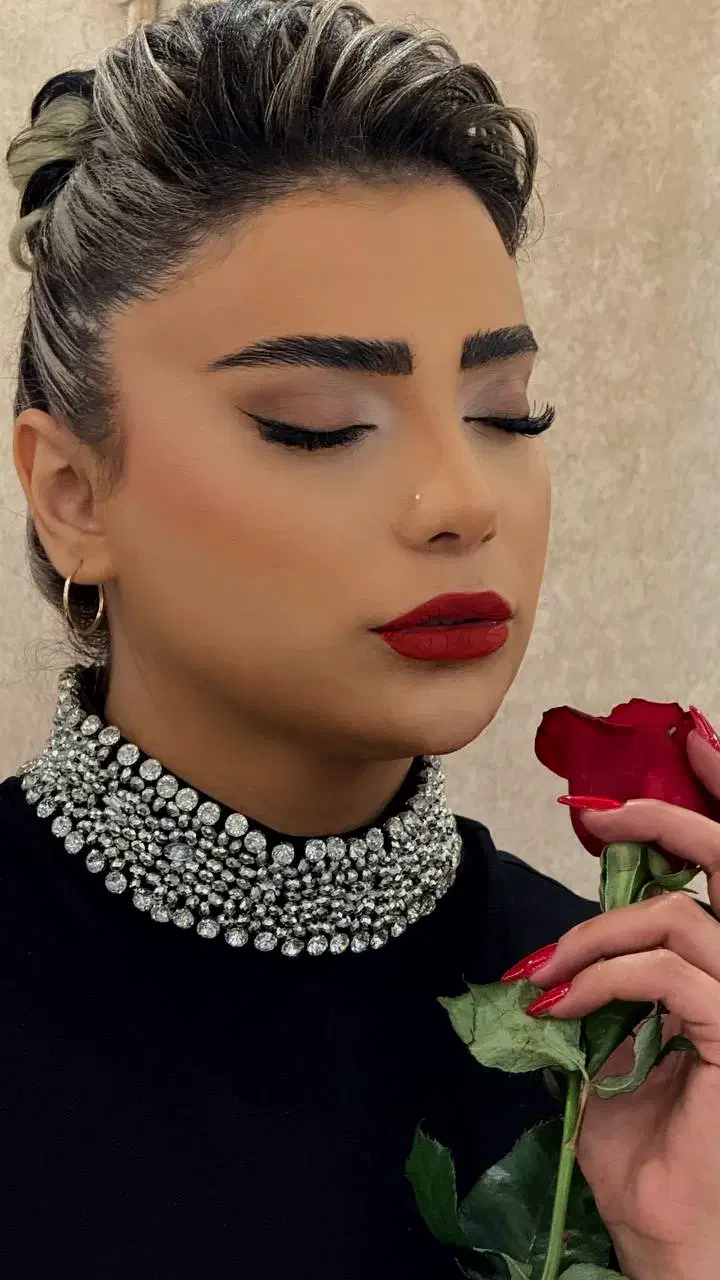 میکاپکار شینیونکار چرخشی|خدمات آرایشگری و زیبایی|تهران, صد دستگاه|دیوار