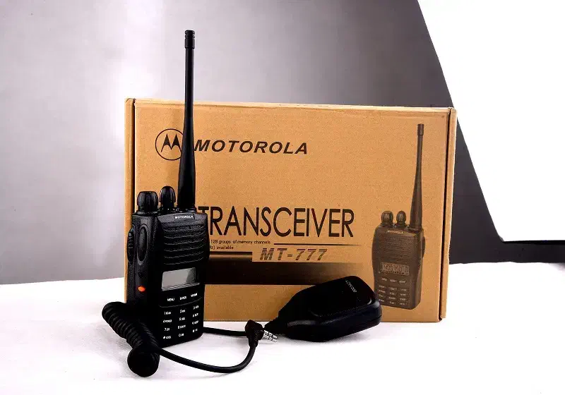 بی سیم موتورولا اصل (واکی تاکی)|کوهنوردی و کمپینگ|شیراز, منطقه هوایی شهید دوران|دیوار