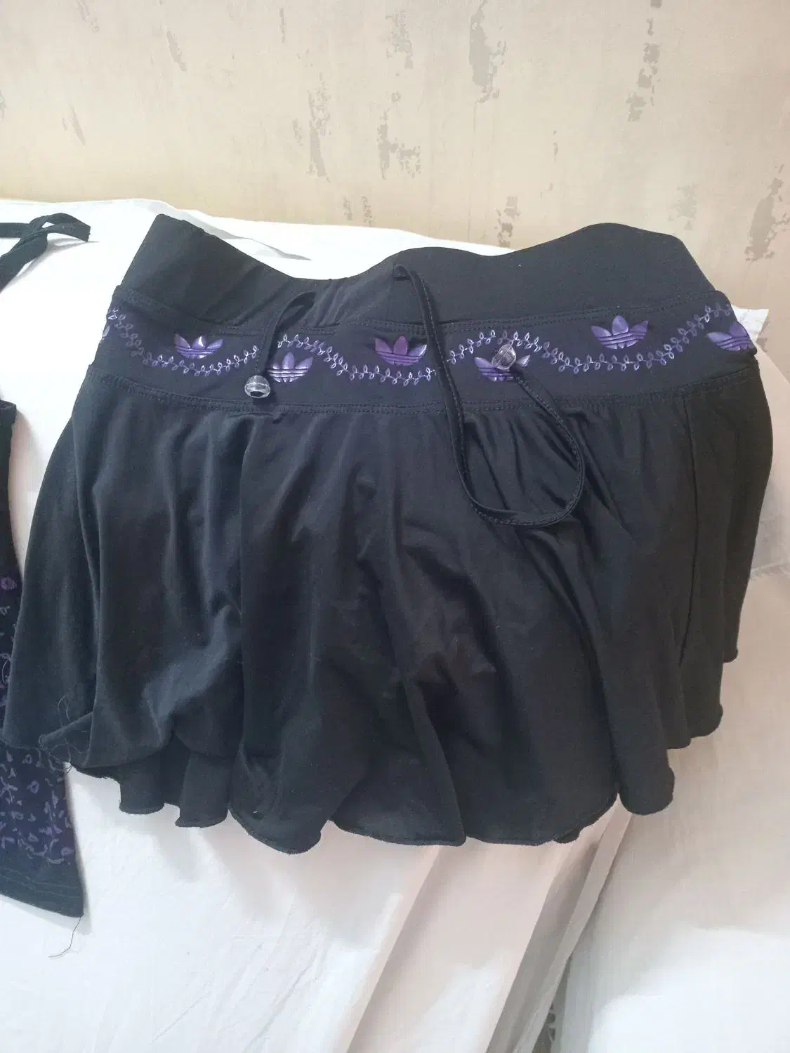 تاپ ودامن اسپرت برند آدیداس|لباس|فردیس, سرحد آباد|دیوار