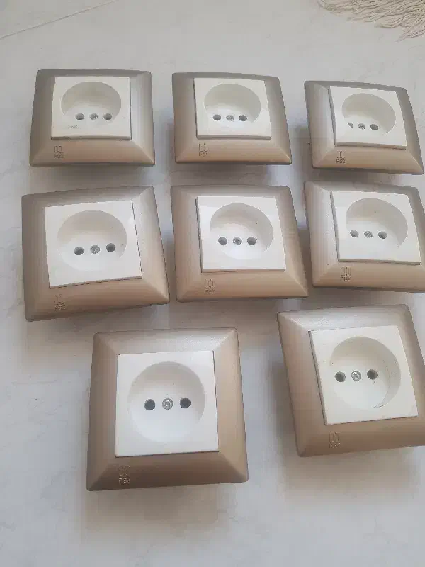 پریز توکار پارت طلایی|مصالح و تجهیزات ساختمان|سبزوار, شهرک اندیشه|دیوار