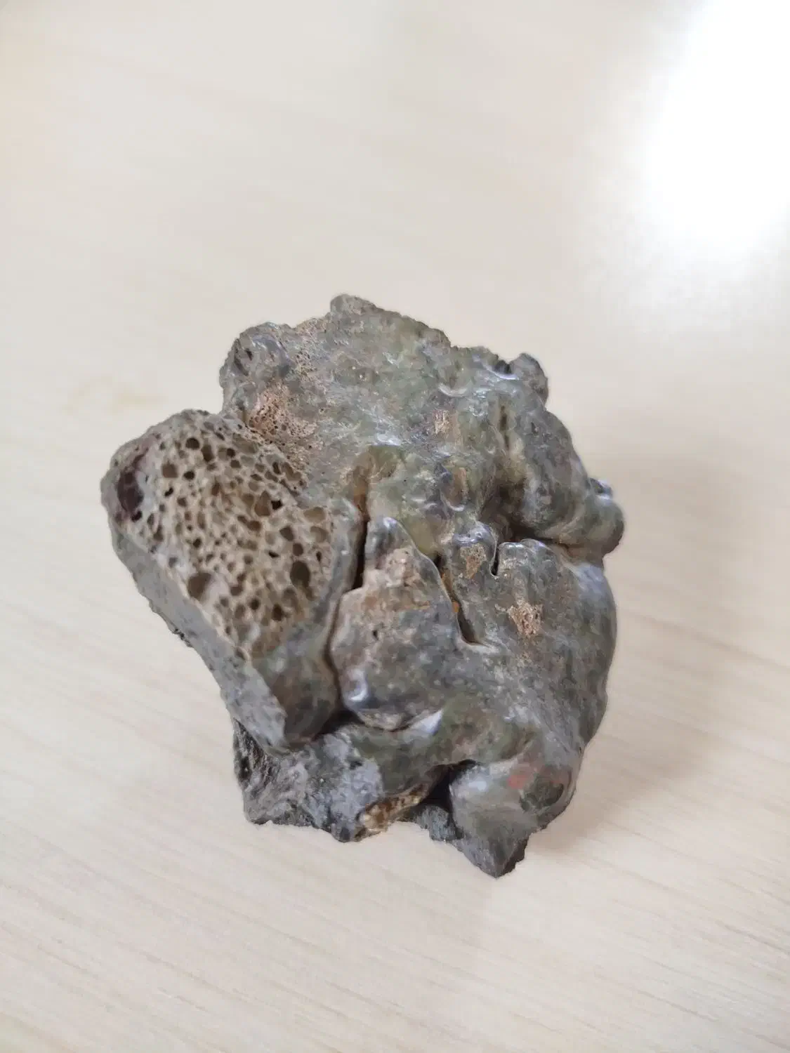 شهاب سنگ|جواهرات|گلبهار, شهر جدید گلبهار|دیوار