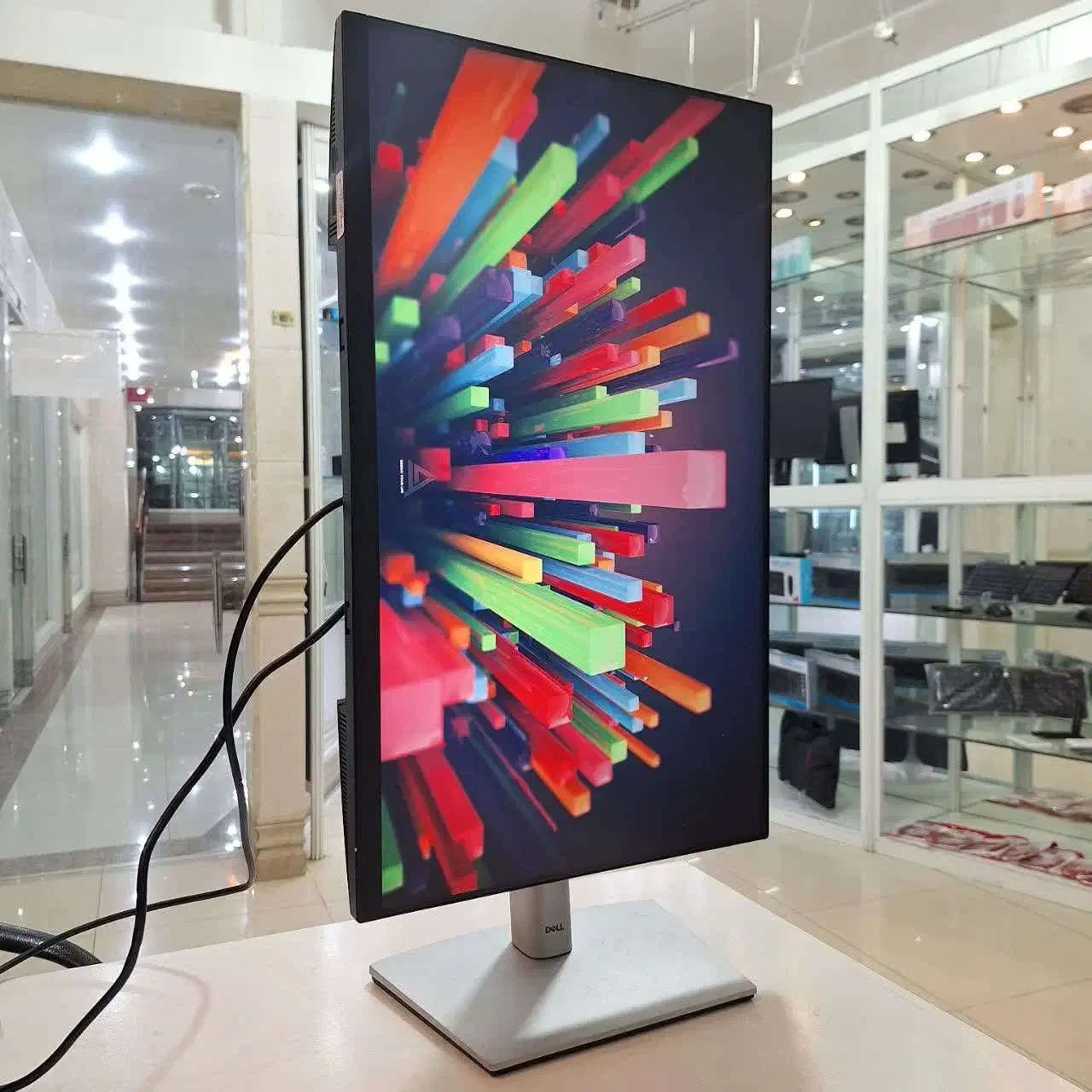 مانیتور دل 24 اینچ سال ساخت 2022 همراه با گارانتی|قطعات و لوازم جانبی رایانه|اصفهان, نقش جهان|دیوار