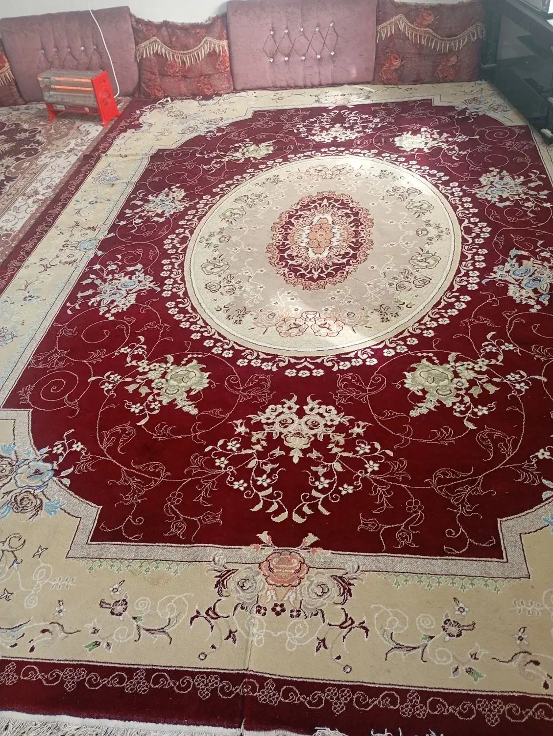 فرش دوازده متری درحد نونو|فرش|برازجان, |دیوار