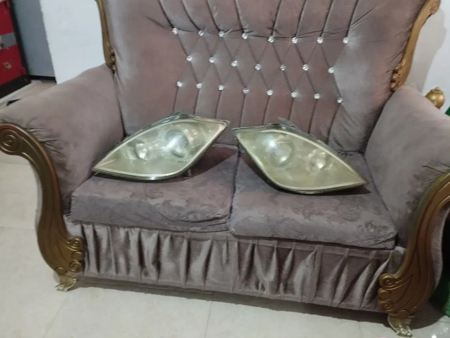 چراغ جلو ماشین تیبا|قطعات یدکی و لوازم جانبی|رشت, پاستوریزه|دیوار