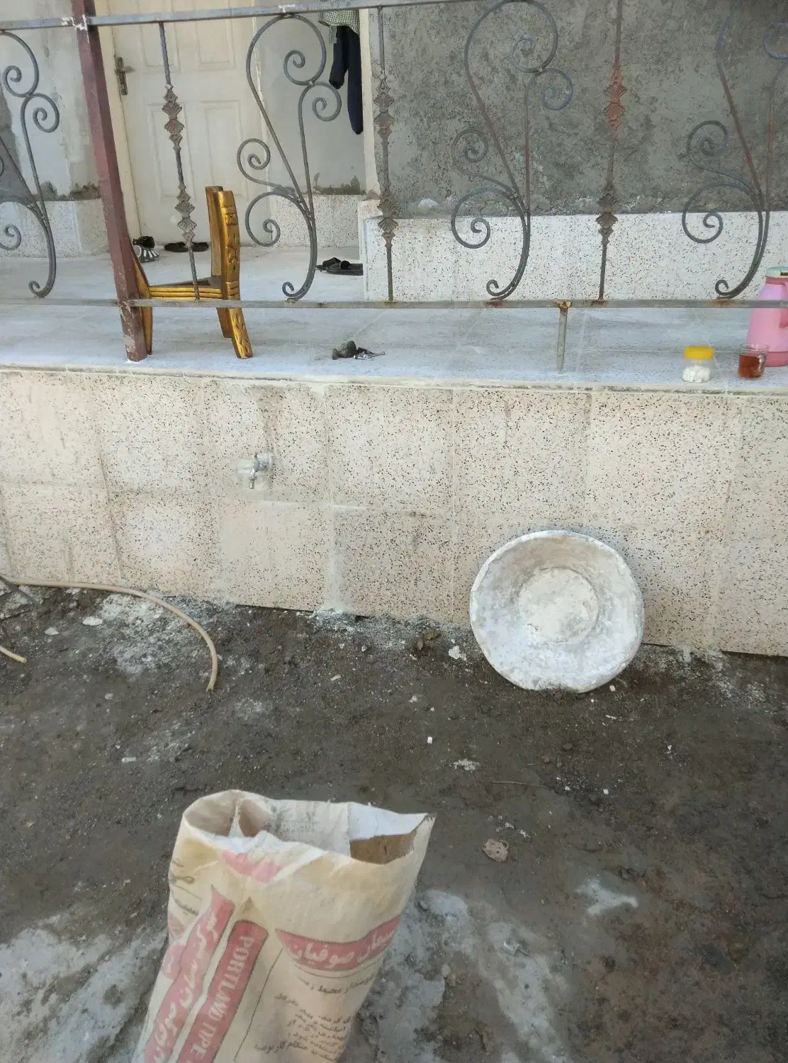 کاشیکاری و سیمانکاری ساختمان|خدمات پیشه و مهارت|اهر, |دیوار