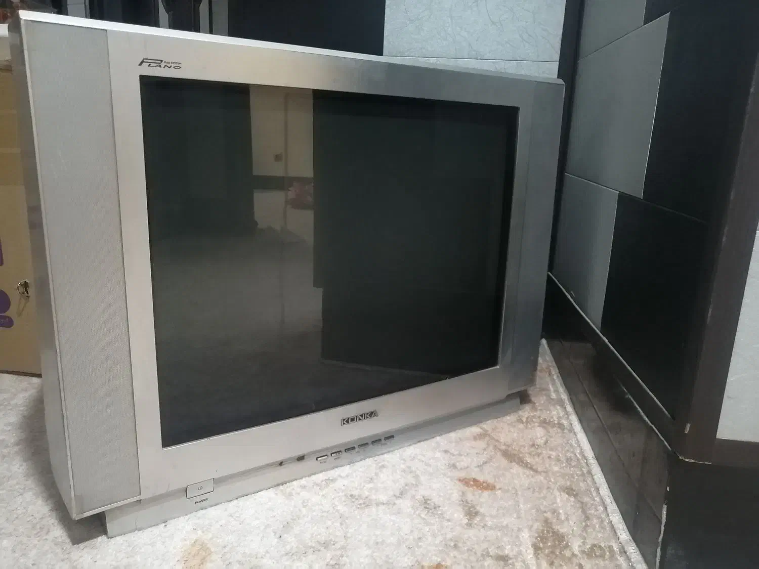 فروش تلویزیون 24 اینج کونیکا اصلی|تلویزیون و پروژکتور|لار, |دیوار
