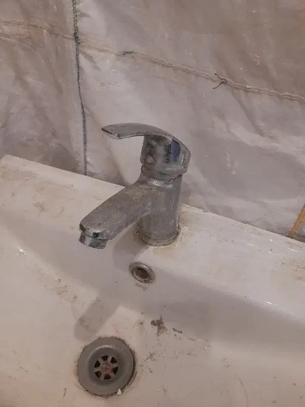 روشویی با کابین و اینه و شیر|لوازم سرویس بهداشتی|قم, حاج زینل|دیوار