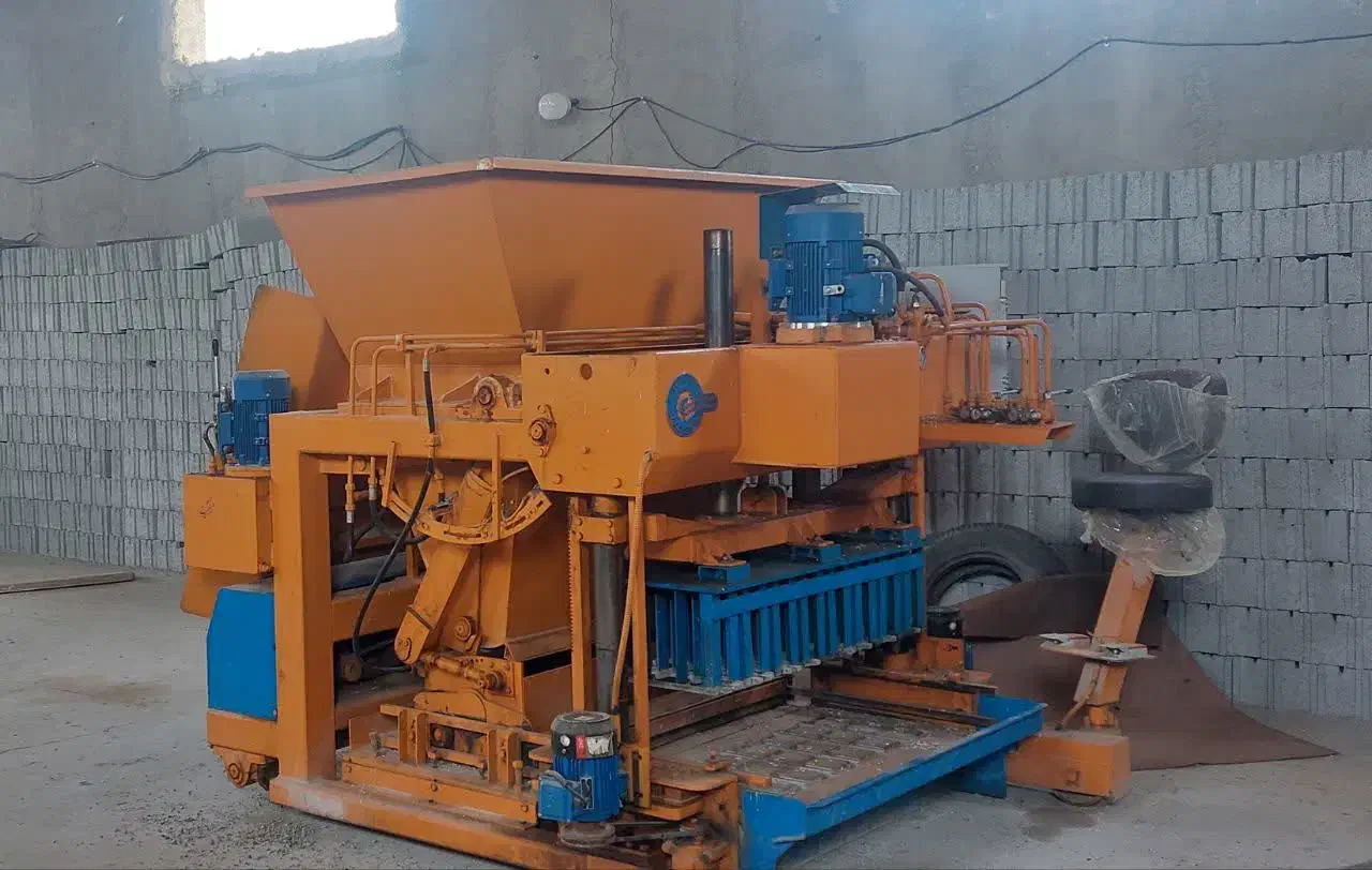 دستگاه بلوک زنی|ماشین‌آلات صنعتی|قم, زنبیل آباد|دیوار