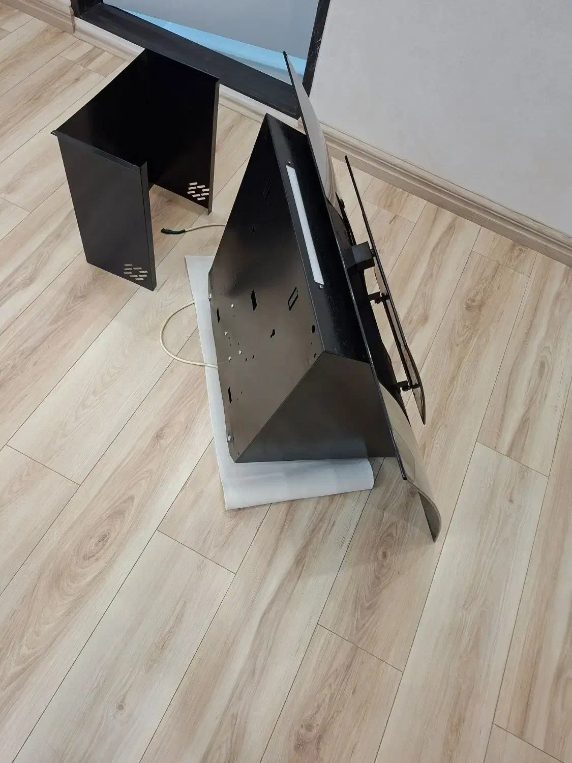 فروشی|هود|شبستر, |دیوار