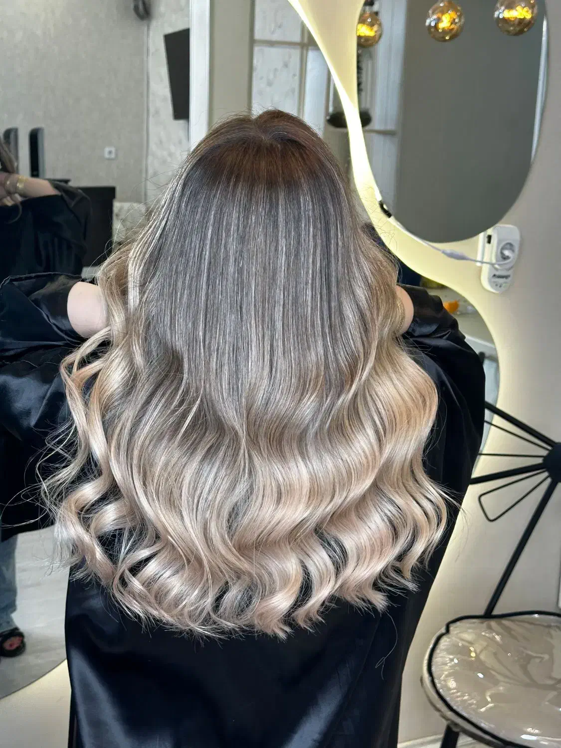 استخدام رنگکار وارد به کوپ در سالن پر مشتری خ دولت|استخدام درمانی، زیبایی، بهداشتی|تهران, قلهک|دیوار