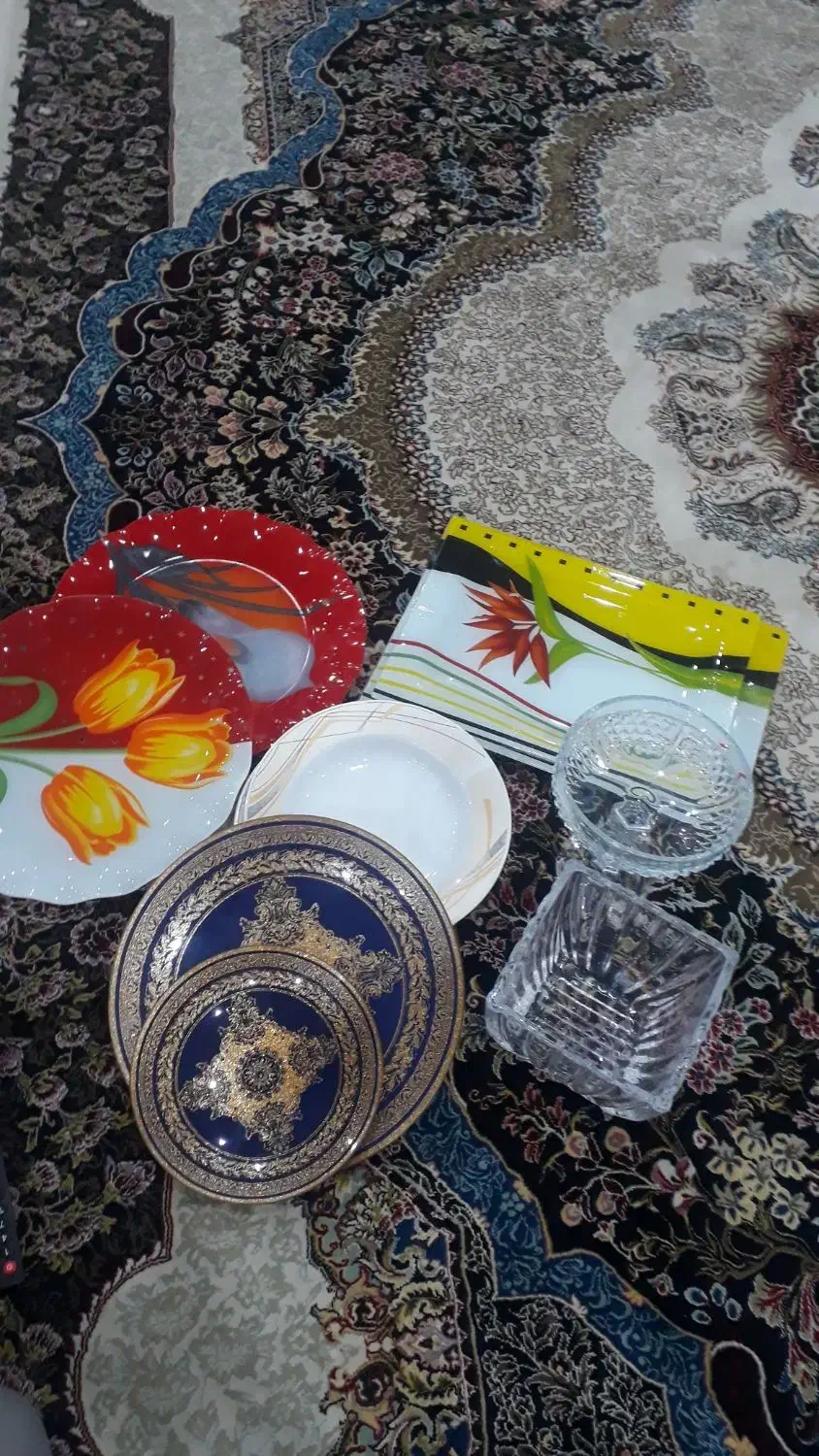 بشقاب و شکلات خوری|حراج|محمدشهر, محمدشهر|دیوار