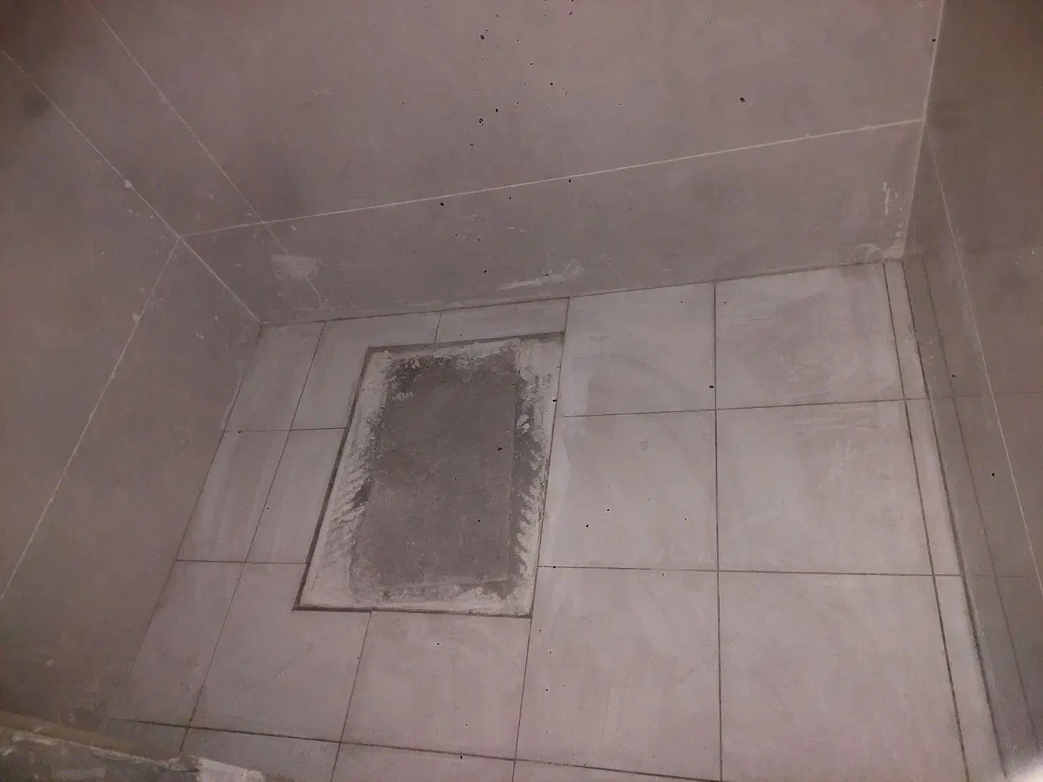 به تعدادی نیروی کف کار نیازمندیم  تسویه نقدنقد|استخدام معماری، عمران و ساختمانی|تهران, ترمینال غرب|دیوار