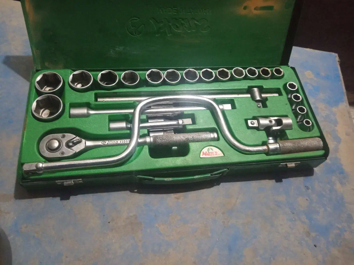 آچار ابزار|ابزارآلات|نیشابور, باغ نو|دیوار