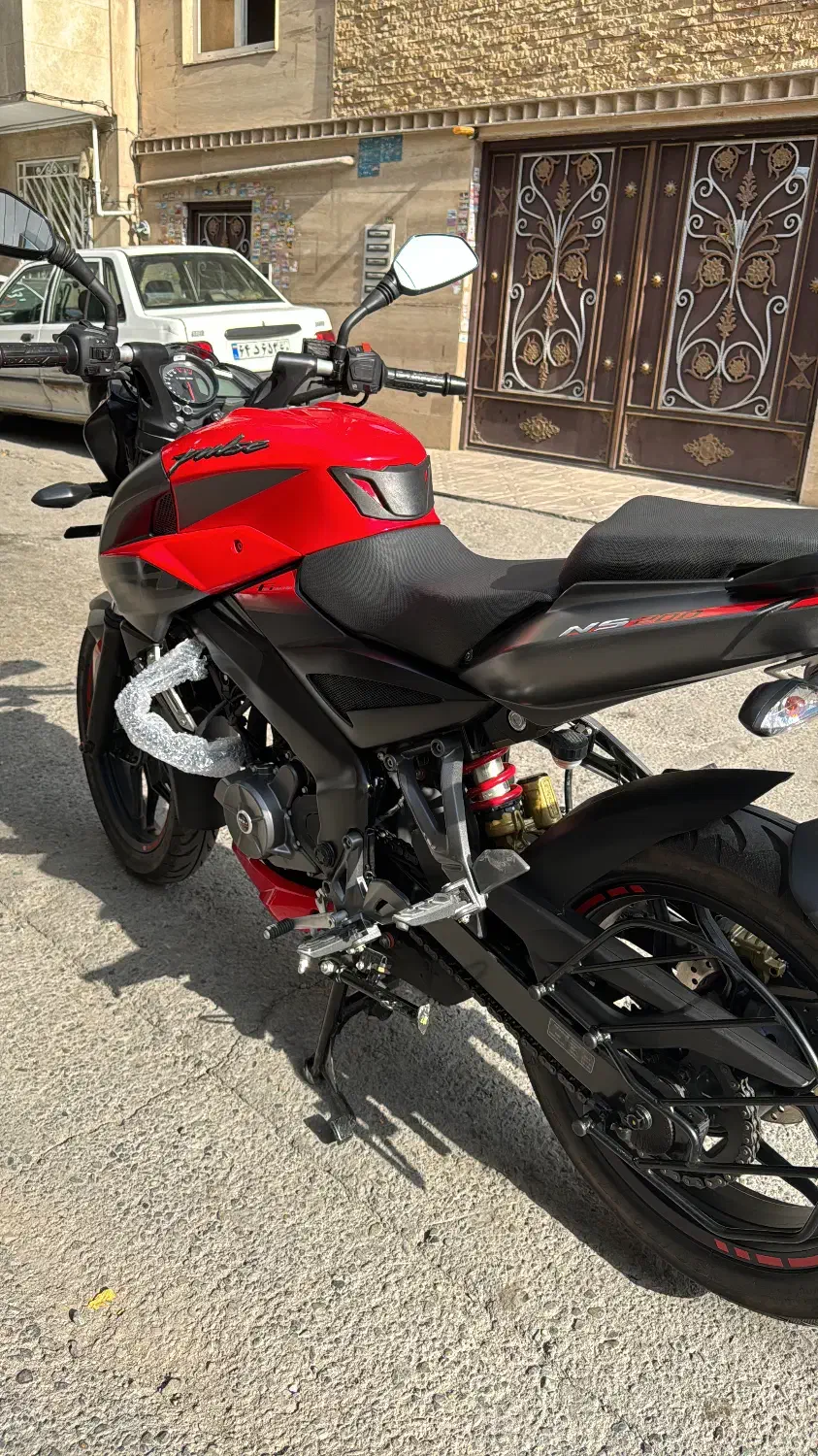 Ns 200|موتورسیکلت|تهران, اوین|دیوار