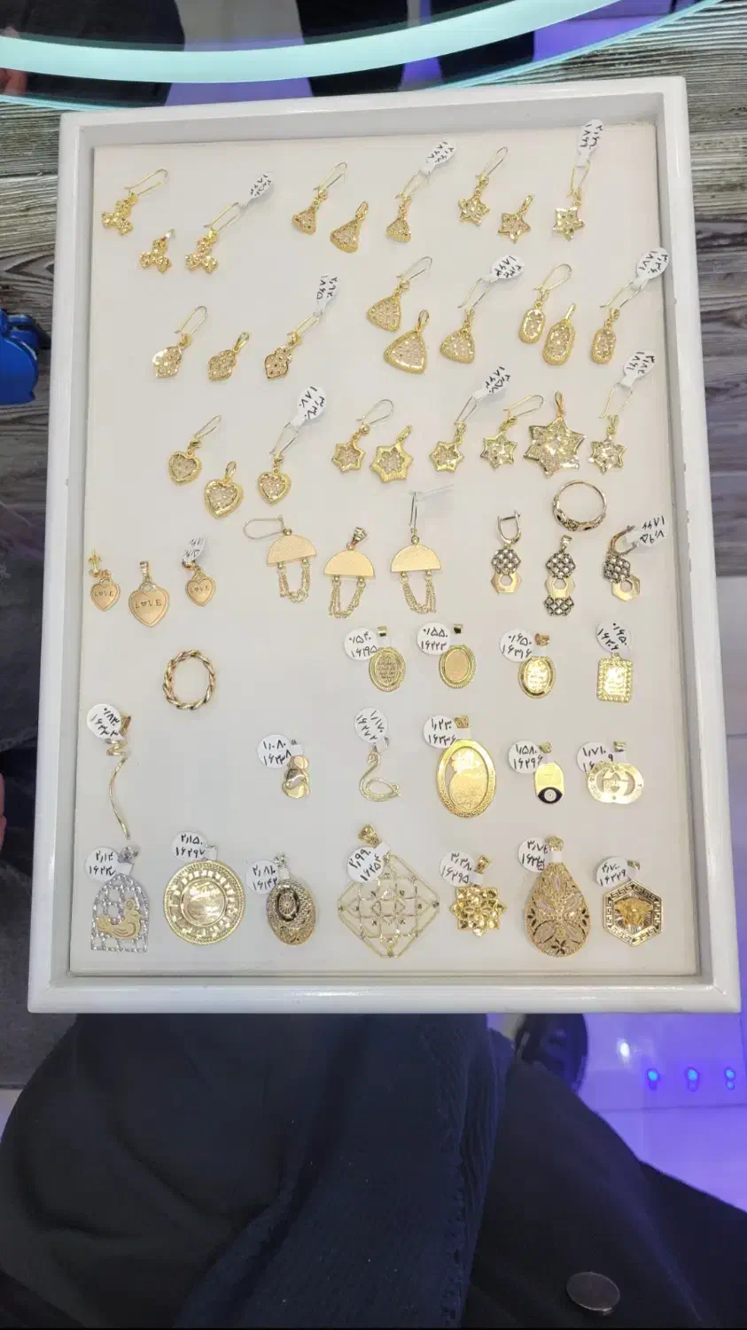 کم و بدون درصد ساخت، جواهری ایران زمین|جواهرات|نیشابور, فردوسی جنوبی|دیوار