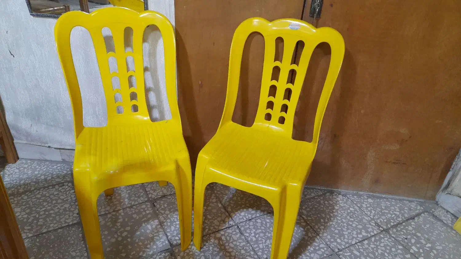 صندلی|کافی‌شاپ و رستوران|سنقر, |دیوار