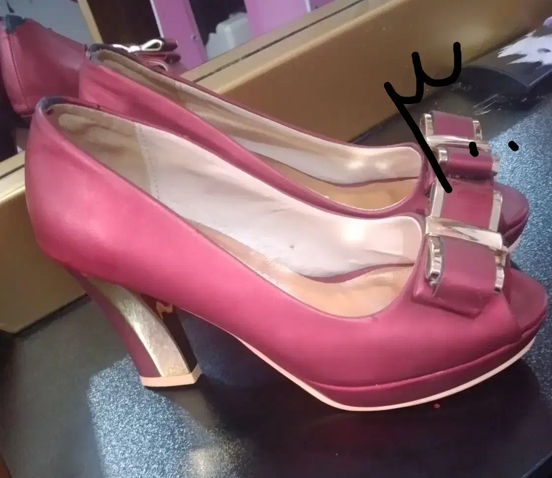 لباس مجلسی|لباس|اهر, |دیوار