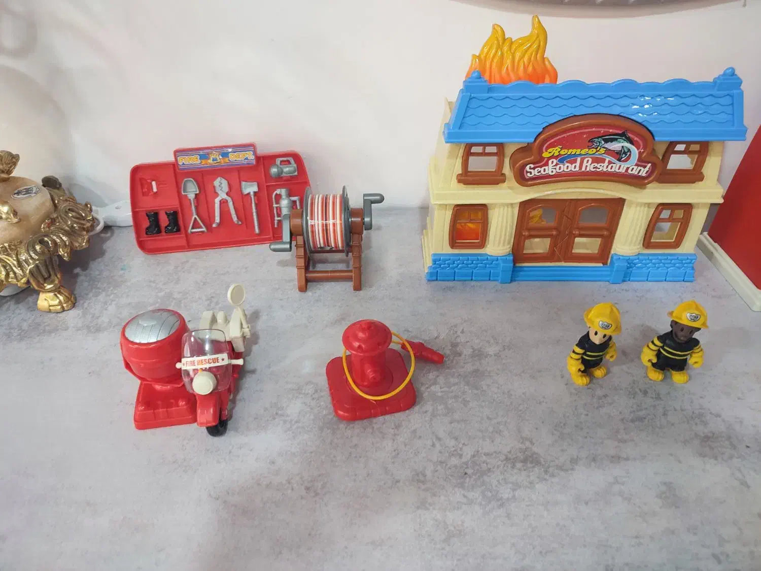 مجموعه آتش نشانی ،مخصوص دکور|مجسمه، تندیس، ماکت|بندر کنگان, |دیوار