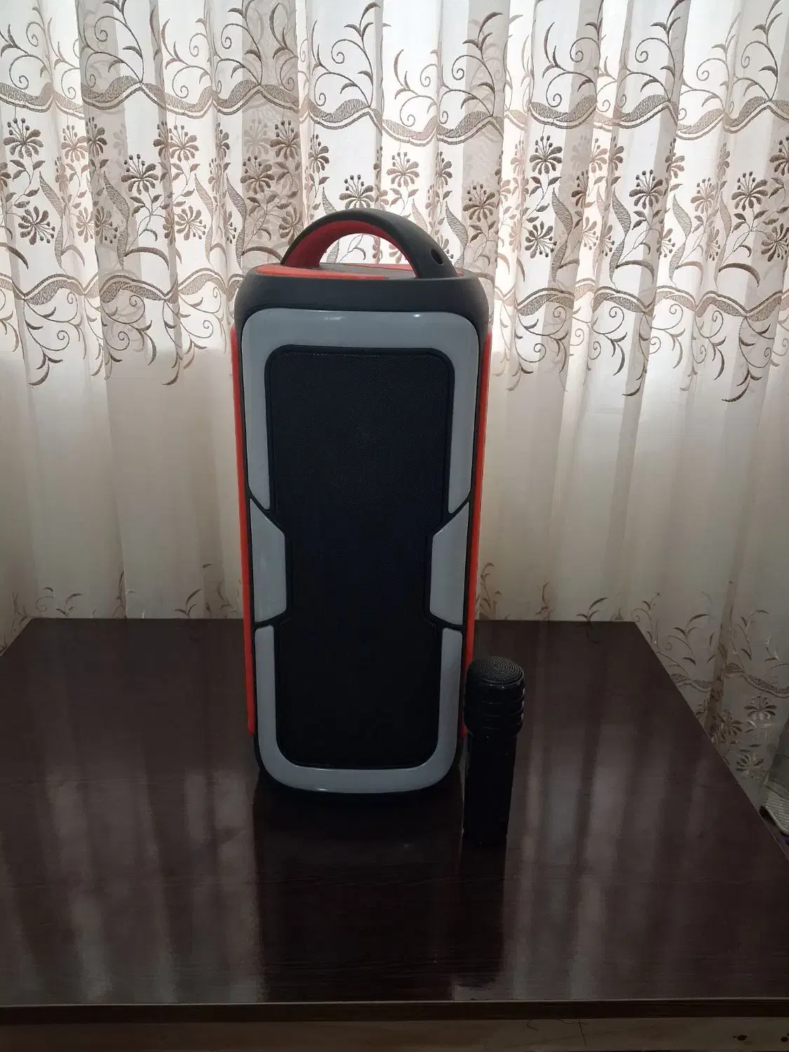 باند همراه با میکروفن بیسیم|پخشکننده همراه|خوی, |دیوار