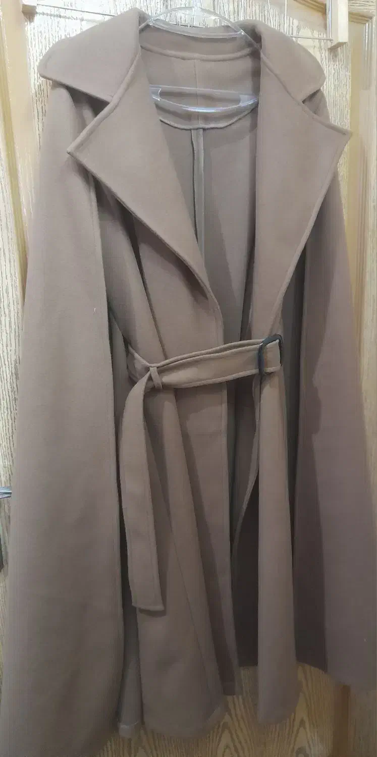 پالتو فوتر بلند مدل بسیار زیبا|لباس|سیرجان, |دیوار