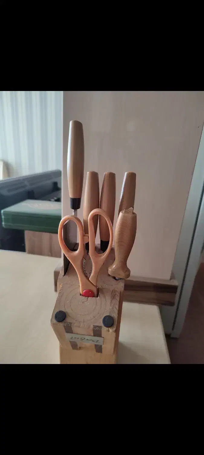 ست چاقو طرح چوب سالم سالم|ظروف پخت‌وپز|شیراز, درکی|دیوار