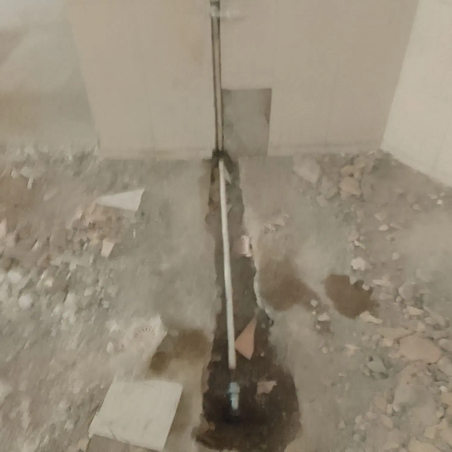 انجام بنا یی ایزوگامکاری سیمان کاری خرده تعمیر|خدمات پیشه و مهارت|تهران, تجریش|دیوار