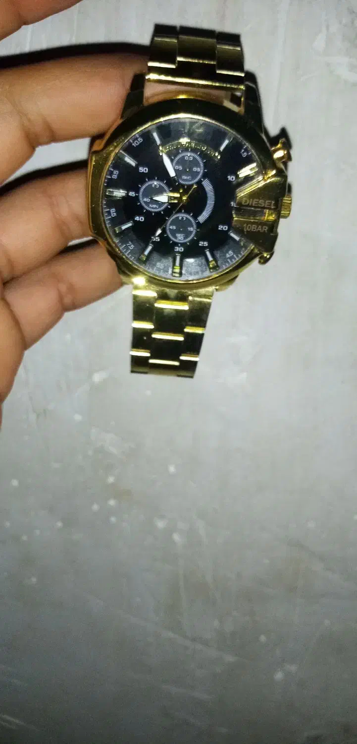 ساعت 10 بی آر|ساعت|خان ببین, |دیوار