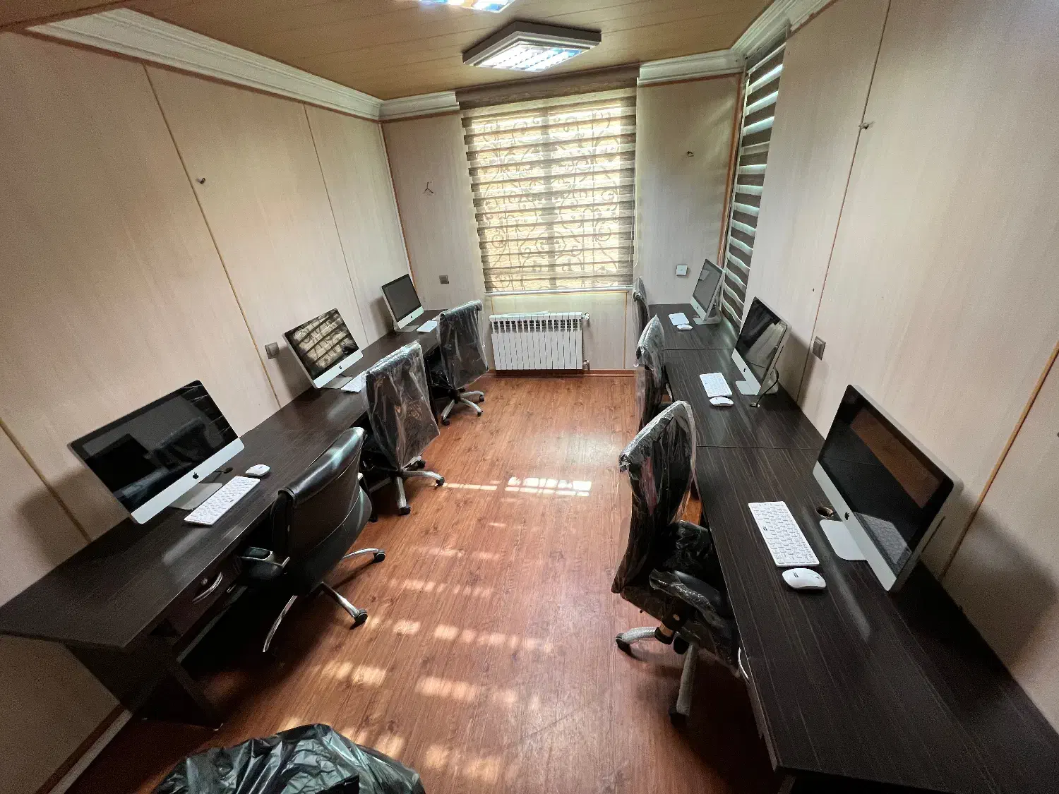 استخدام منشی و کارمند خانم|استخدام اداری و مدیریت|تهران, علم و صنعت|دیوار