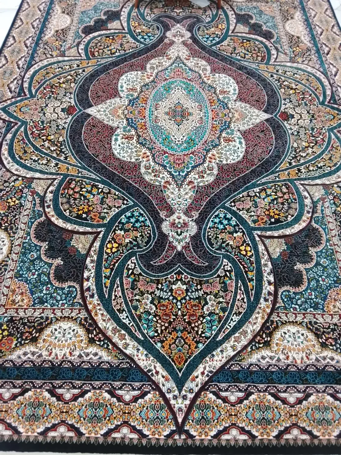 یک عددفرش ۹ متری دست بافت گونه|فرش|رشت, نخودچر|دیوار