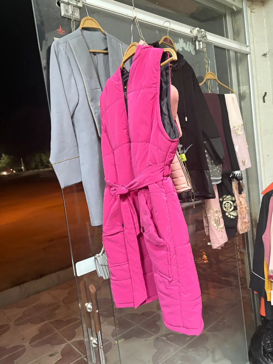 فروش انواع مانتو و شلوار|لباس|کازرون, |دیوار