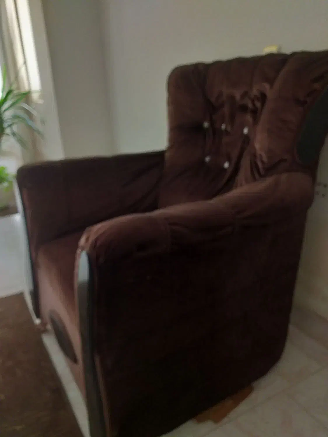 مبل تک نفره مخمل|مبلمان خانگی و میز عسلی|نور, |دیوار