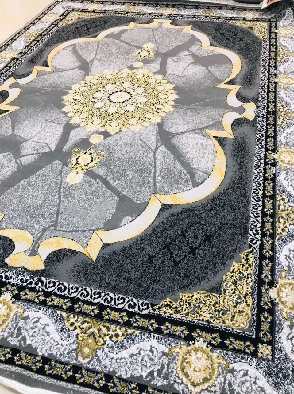 یک جفت فرش 12متری ۷۰۰شانه تراکم۲۱۰۰نونو آکبند|فرش|چناران, |دیوار