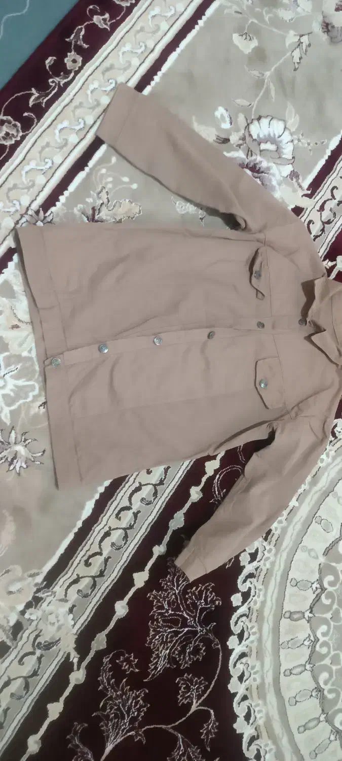 مانتو|لباس|تربت جام, جامرود|دیوار