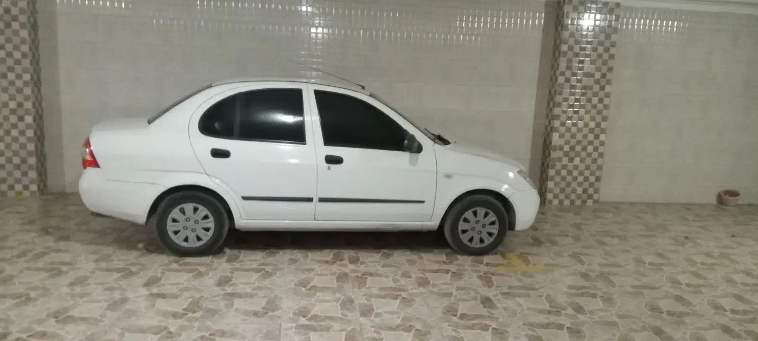 تیبا صندوقدار|خودرو سواری و وانت|کرمانشاه, |دیوار