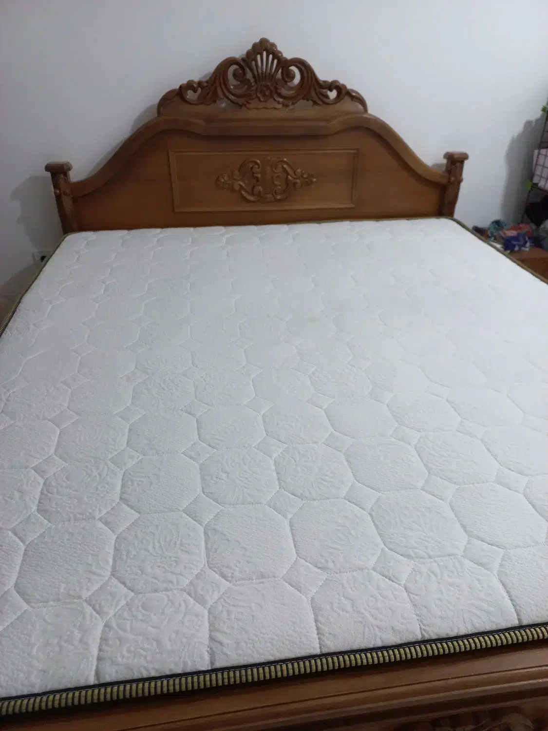 تخت ۲نفره چوب راش|تخت و سرویس خواب|قم, سراجه (۱۵ خرداد)|دیوار