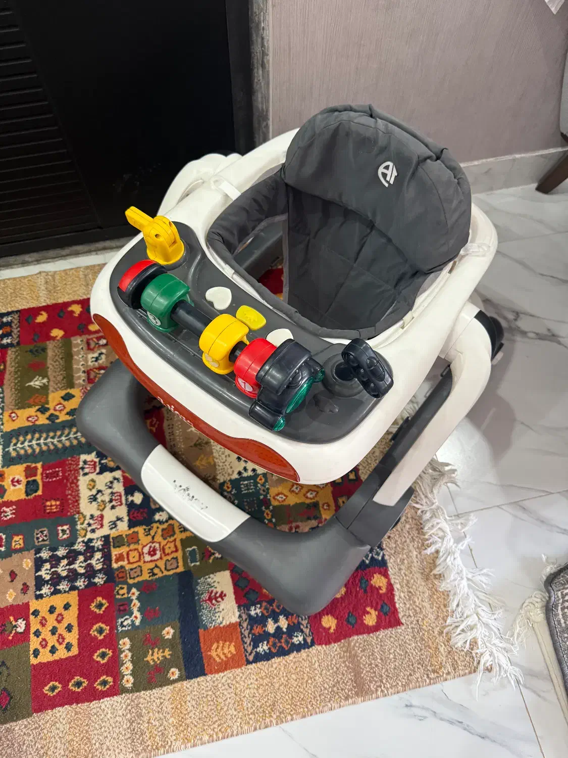 روروئک موزیکال|کالسکه و لوازم جانبی|رشت, حمیدیان|دیوار