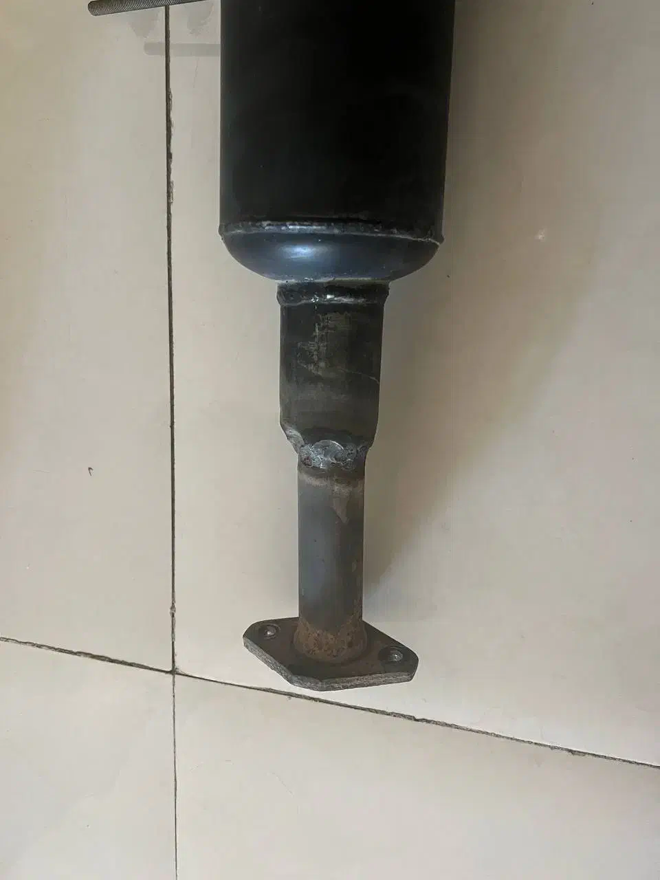 منبع اسپرت 711 سایلنتسر دار|قطعات یدکی و لوازم جانبی|مشهد, شهرک رازی (شهرک غرب)|دیوار