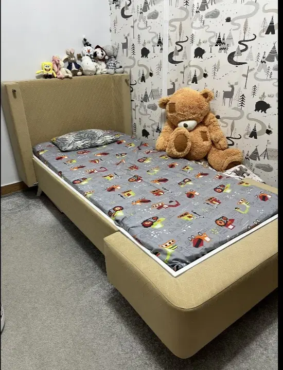 تخت|تخت و سرویس خواب|رشت, کوی مهر|دیوار