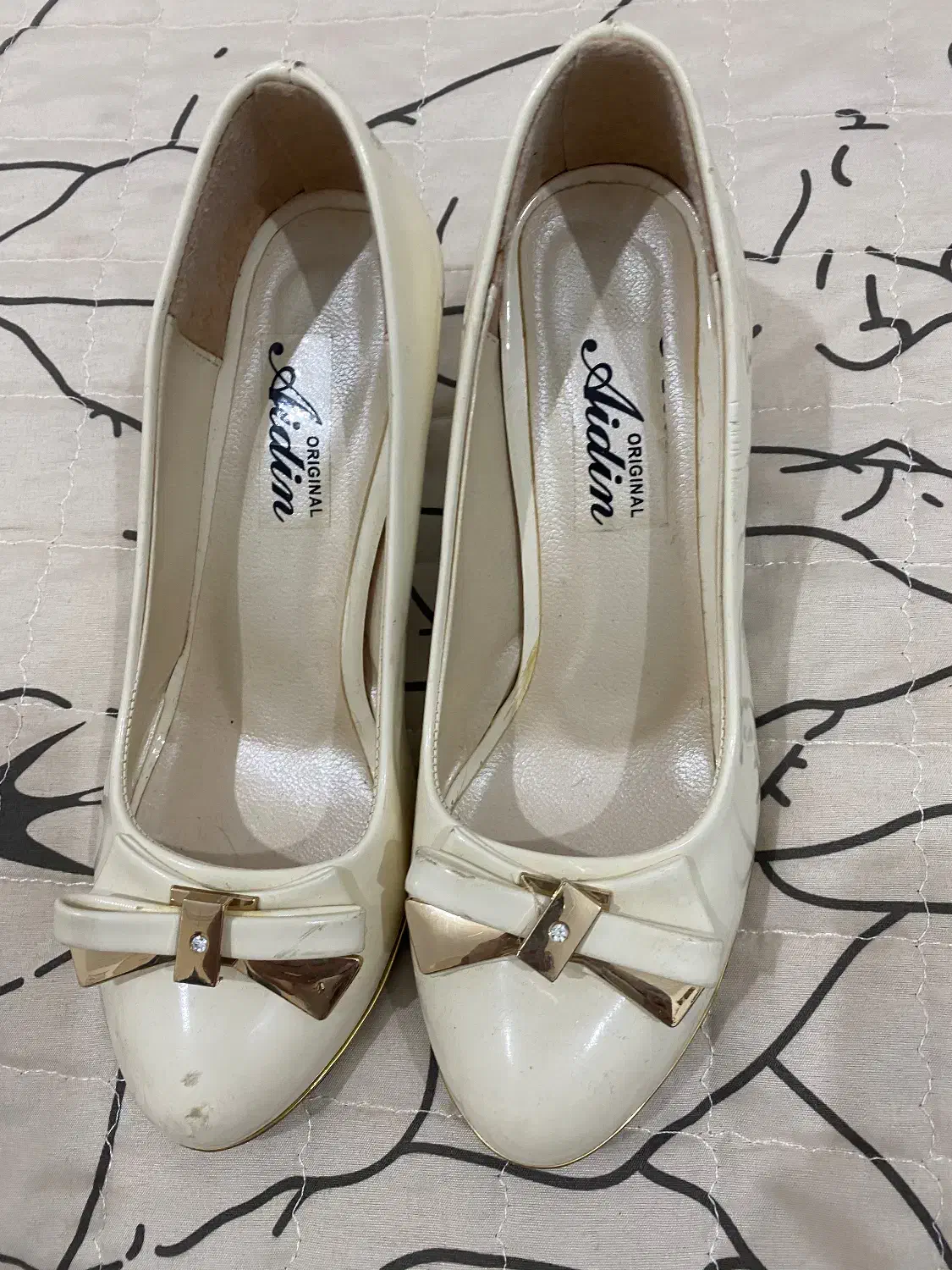 کیف کفش|کیف، کفش، کمربند|قم, چهار مردان|دیوار