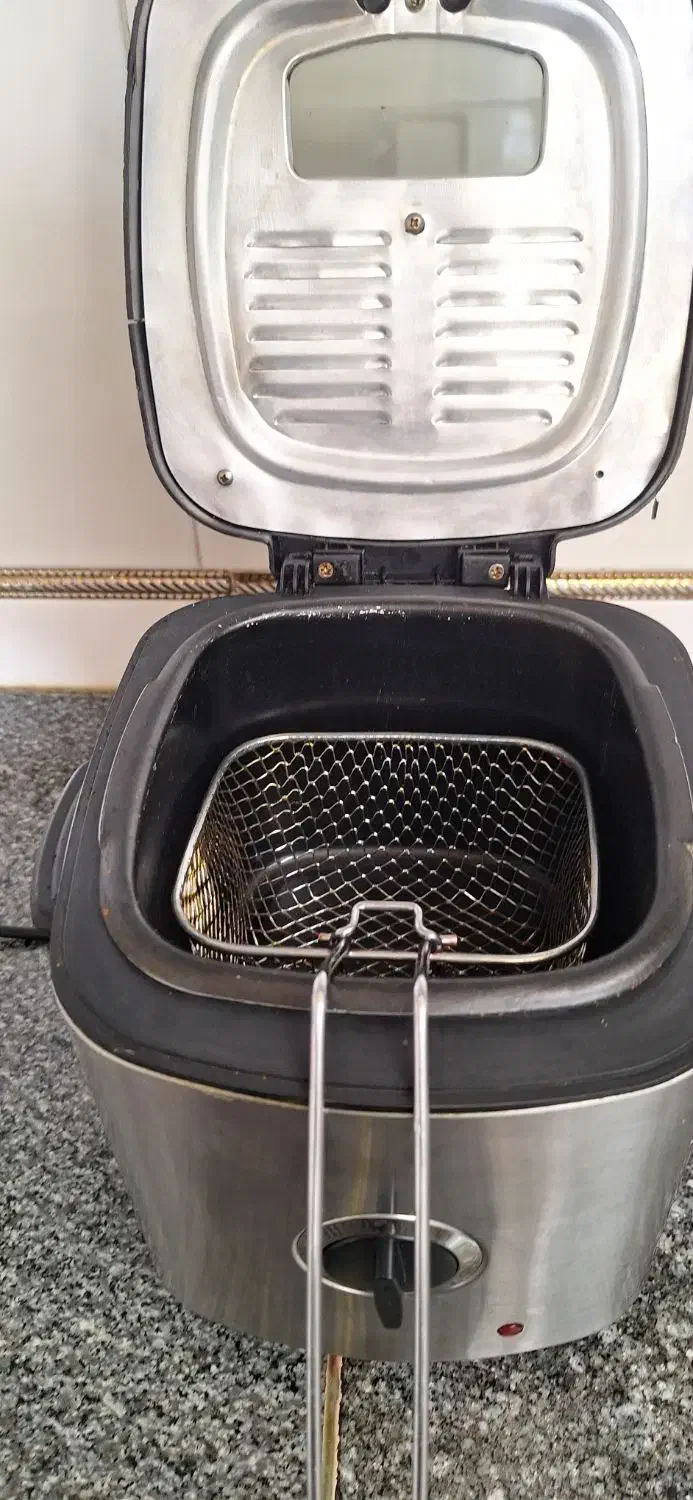 سرخکن سالم سالم بشرط درحد نو بفروش میرسد|اجاق گاز و لوازم برقی پخت‌وپز|مرودشت, دولت آباد|دیوار