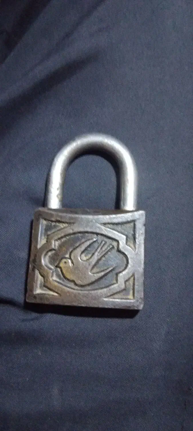 قفل آویز قدیمی|ابزارآلات|نهاوند, |دیوار