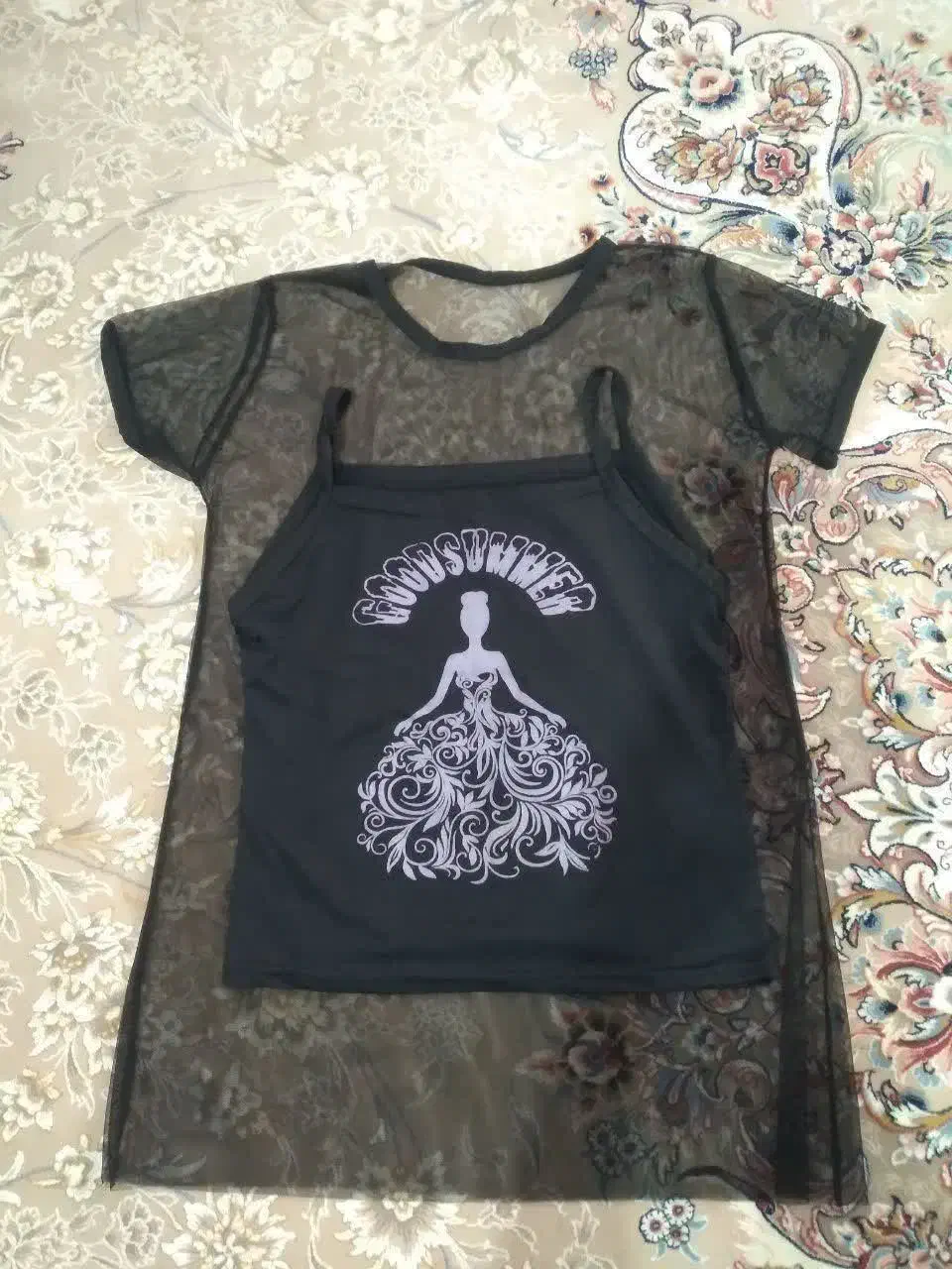 لباس زنانه|لباس|کاشمر, |دیوار