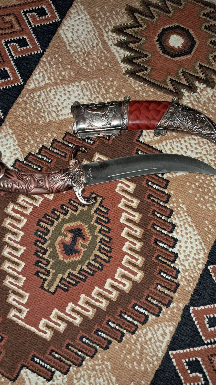 خنجر|کلکسیون اشیاء عتیقه|قم, شهرک فاطمیه|دیوار