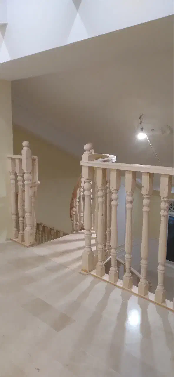 پله چوبی کاور لمبه کف پله نرده چوبی|خدمات پیشه و مهارت|پردیس, فاز ۲|دیوار