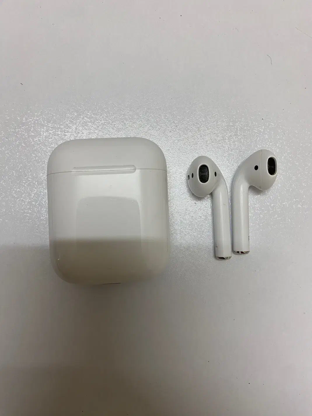 Airpods 2 (نسل دوم) اصلی و تمیز|لوازم جانبی موبایل و تبلت|قم, بنیاد|دیوار