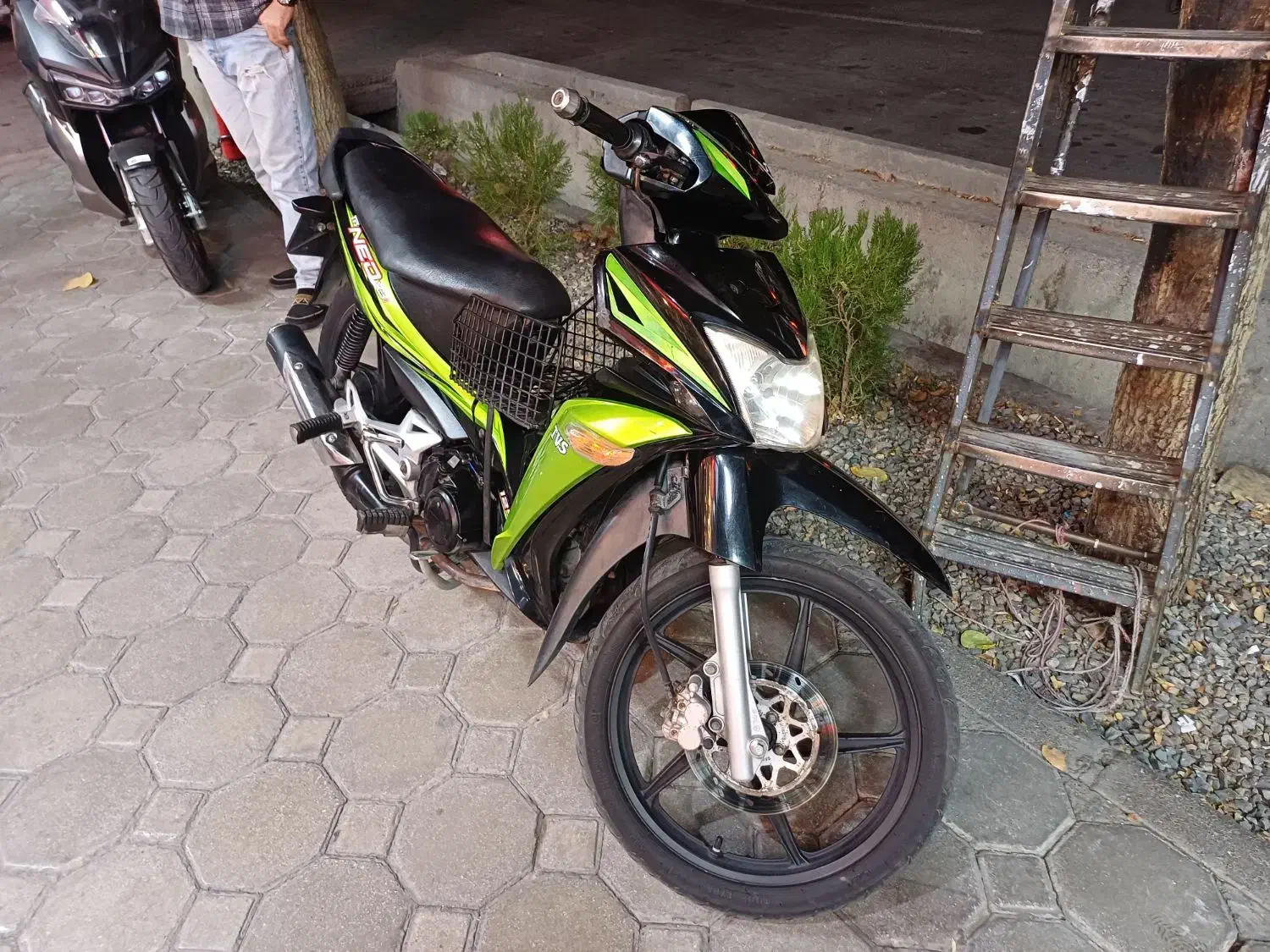 تی وی اس ۱۲۵|موتورسیکلت|اصفهان, باغ زیار|دیوار