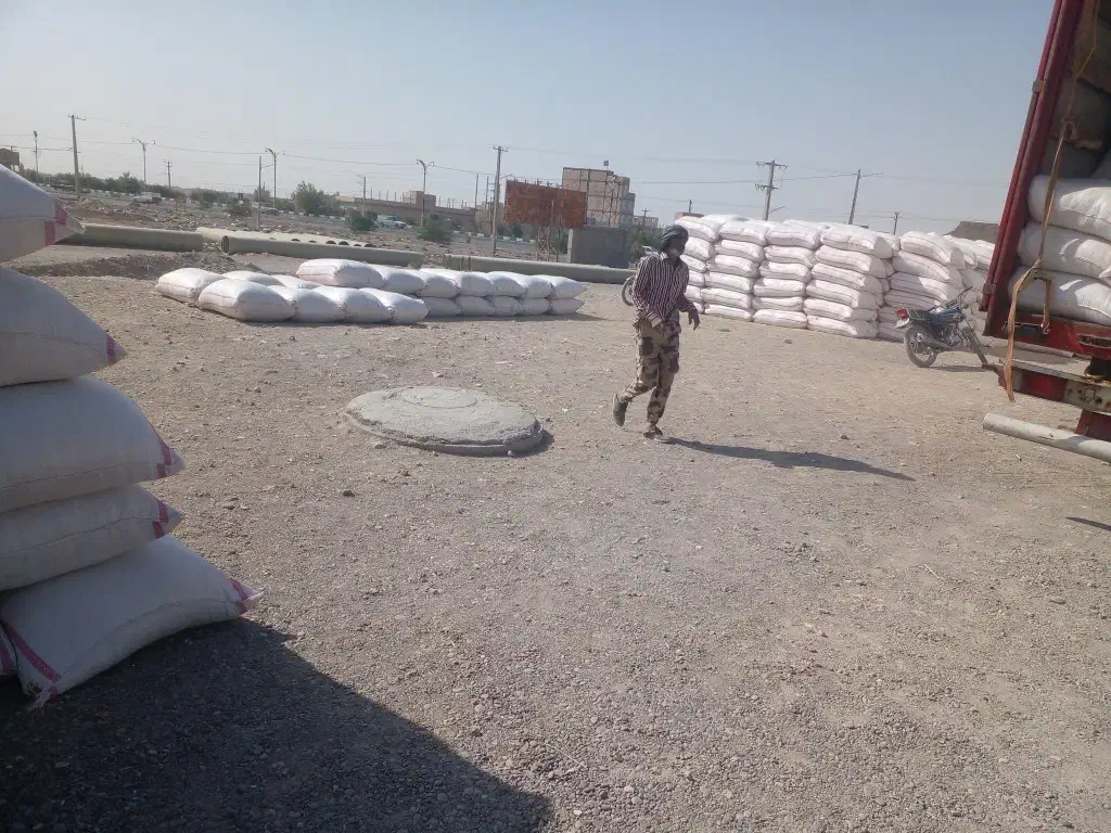 کاه نرم و سفید کردستان|لوازم جانبی حیوانات|کرباسک, |دیوار