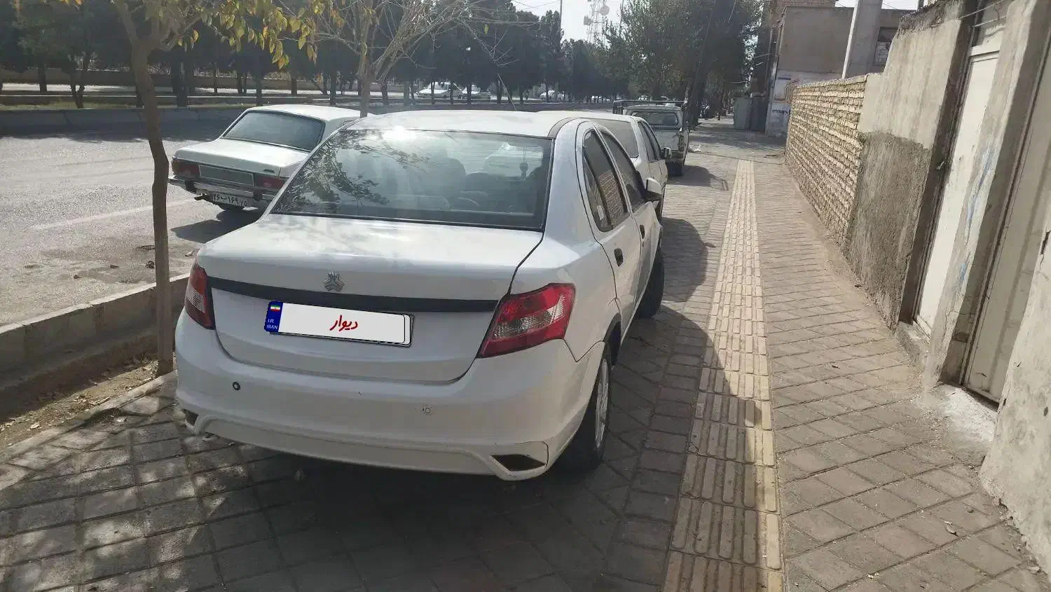 ساینا مدل 97 سالم|خودرو سواری و وانت|سیرجان, |دیوار