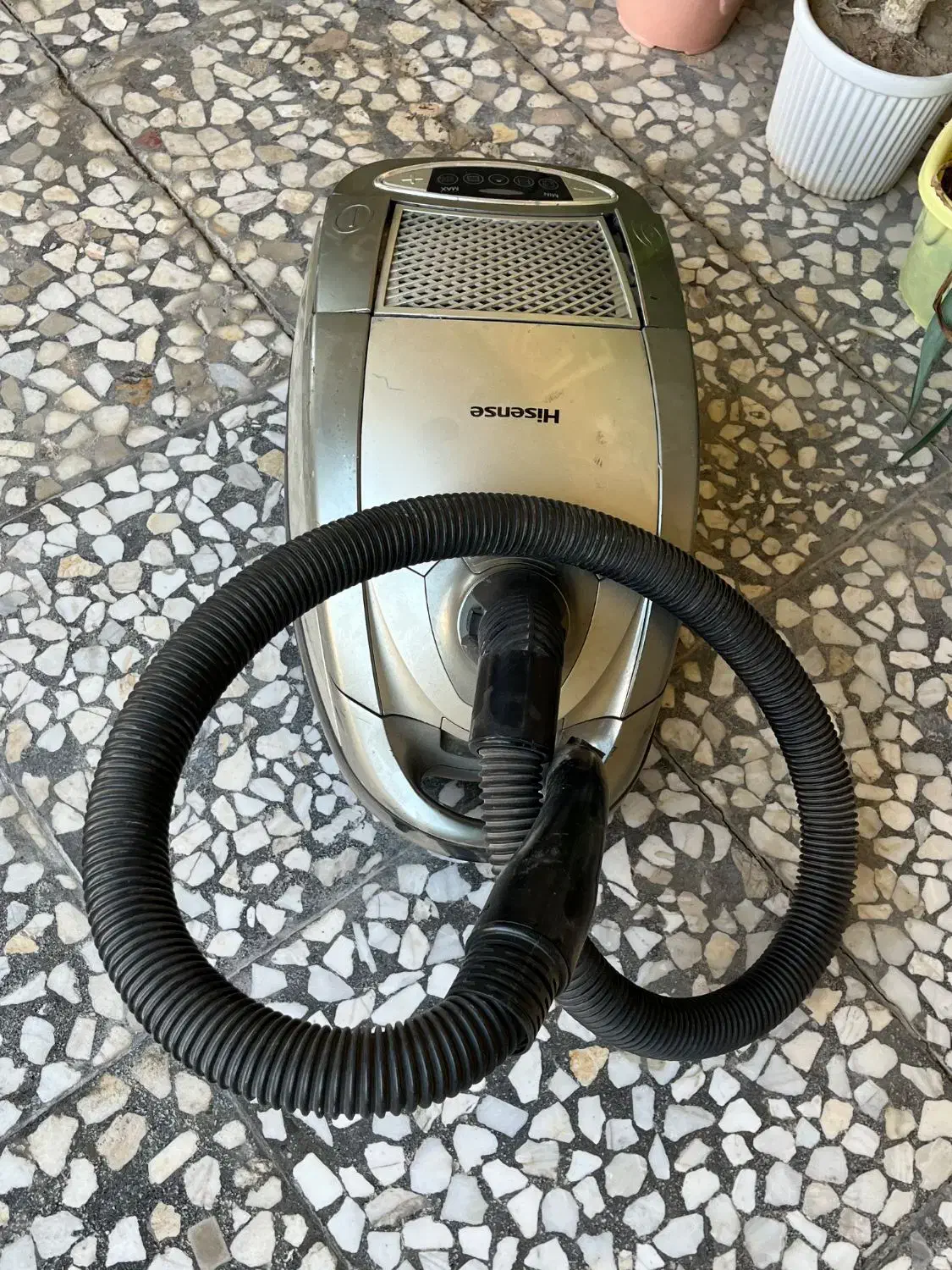 جاروبرقی هایسنس|جاروبرقی، جارو شارژی، بخارشو|اهرم, |دیوار