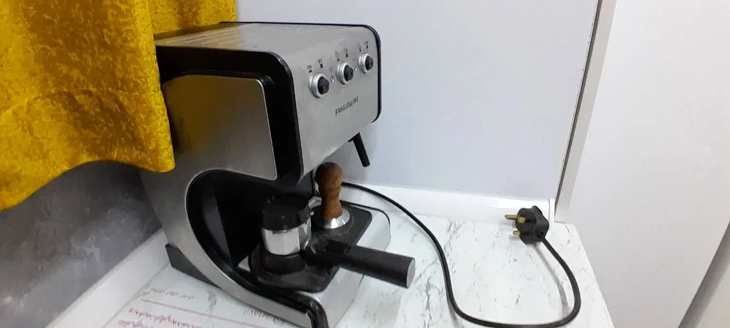 دستگاه قهوه ساز frigidaireخانگی|سماور، چای‌ساز، قهوه‌ساز|اصفهان, شهرک صنعتی امیرکبیر (شاپور جدید)|دیوار